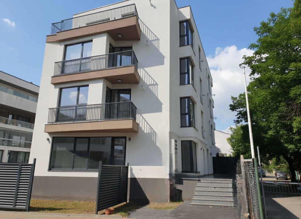 Spațiu comercial cu 4 camere de vânzare în Pipera, București – fotografia 9 din 17