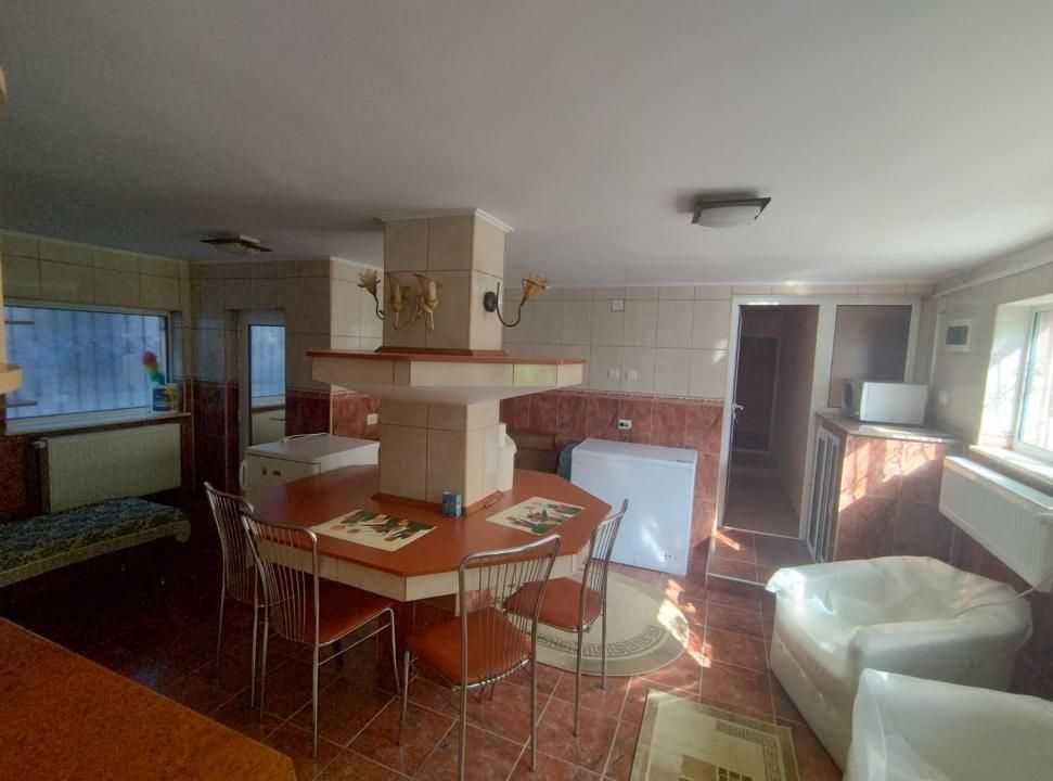 Casă cu 9 camere de vânzare în Ștefănești – fotografia 10 din 13