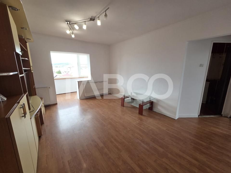 Apartament cu 3 camere de vânzare în Făgăraș – fotografia 2 din 10