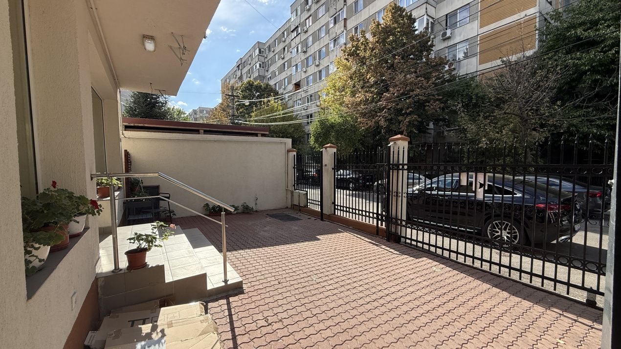 Spațiu comercial cu 1 cameră de închiriat în Uverturii, București – fotografia 9 din 9