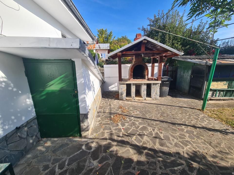 Casă cu 7 camere de vânzare în Sud, Câmpina – fotografia 16 din 24