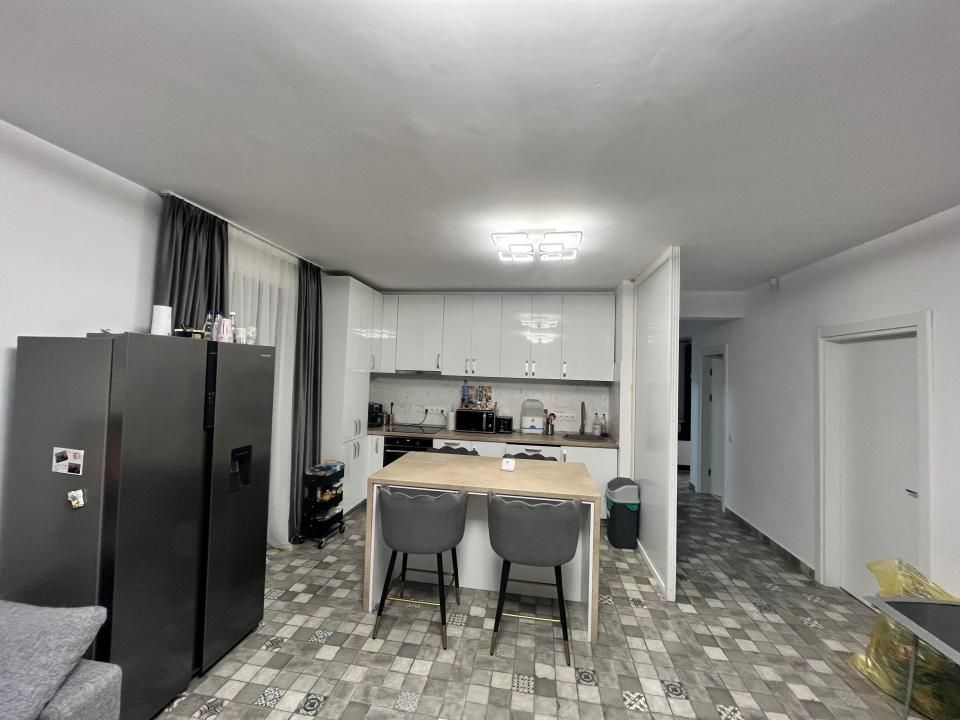 Casă cu 3 camere de închiriat în Central, Tunari – fotografia 8 din 20