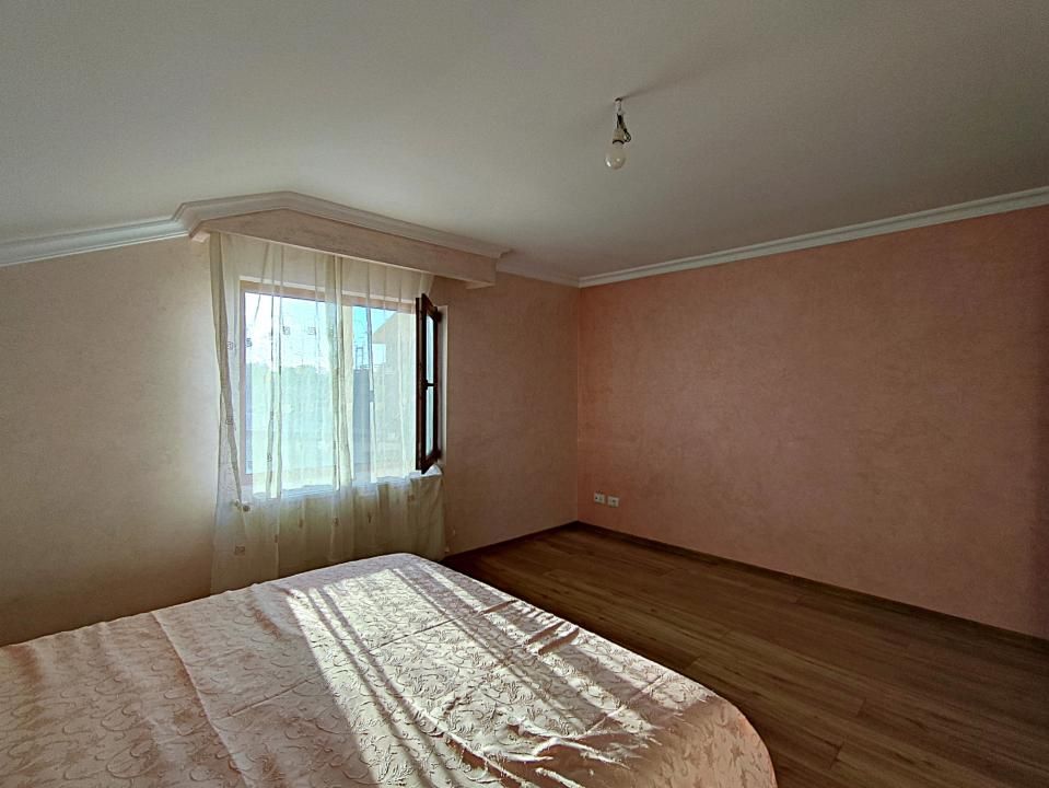 Casă cu 5 camere de vânzare în Valu lui Traian – fotografia 15 din 29