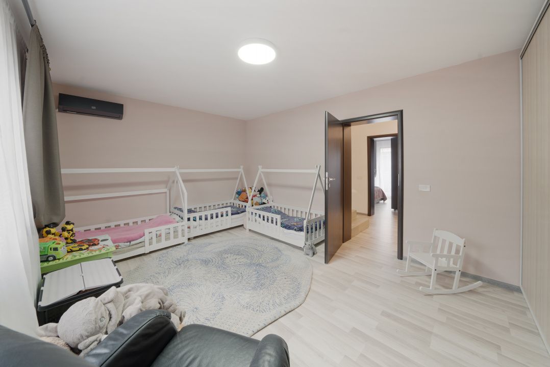 Casă cu 5 camere de vânzare în Chiajna – fotografia 13 din 24