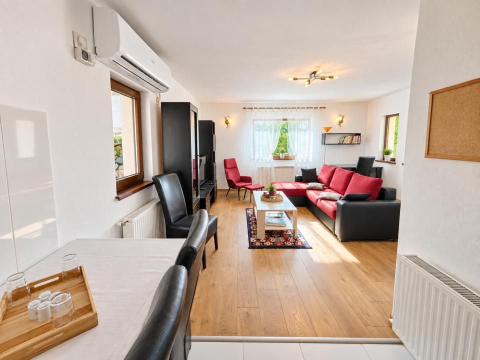 Casă cu 5 camere de vânzare în Buhalnita – fotografia 7 din 23