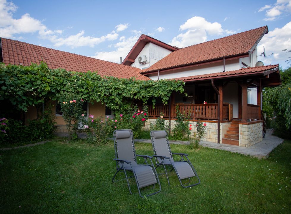 Casă cu 6 camere de vânzare în Comănești – fotografia 10 din 72