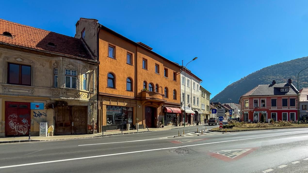 Apartament cu 2 camere de vânzare în Centrul Istoric, Brașov – fotografia 1 din 19