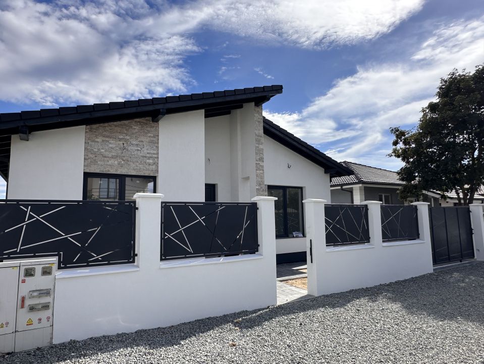 Casă cu 4 camere de vânzare în Micesti, Alba Iulia – fotografia 1 din 25