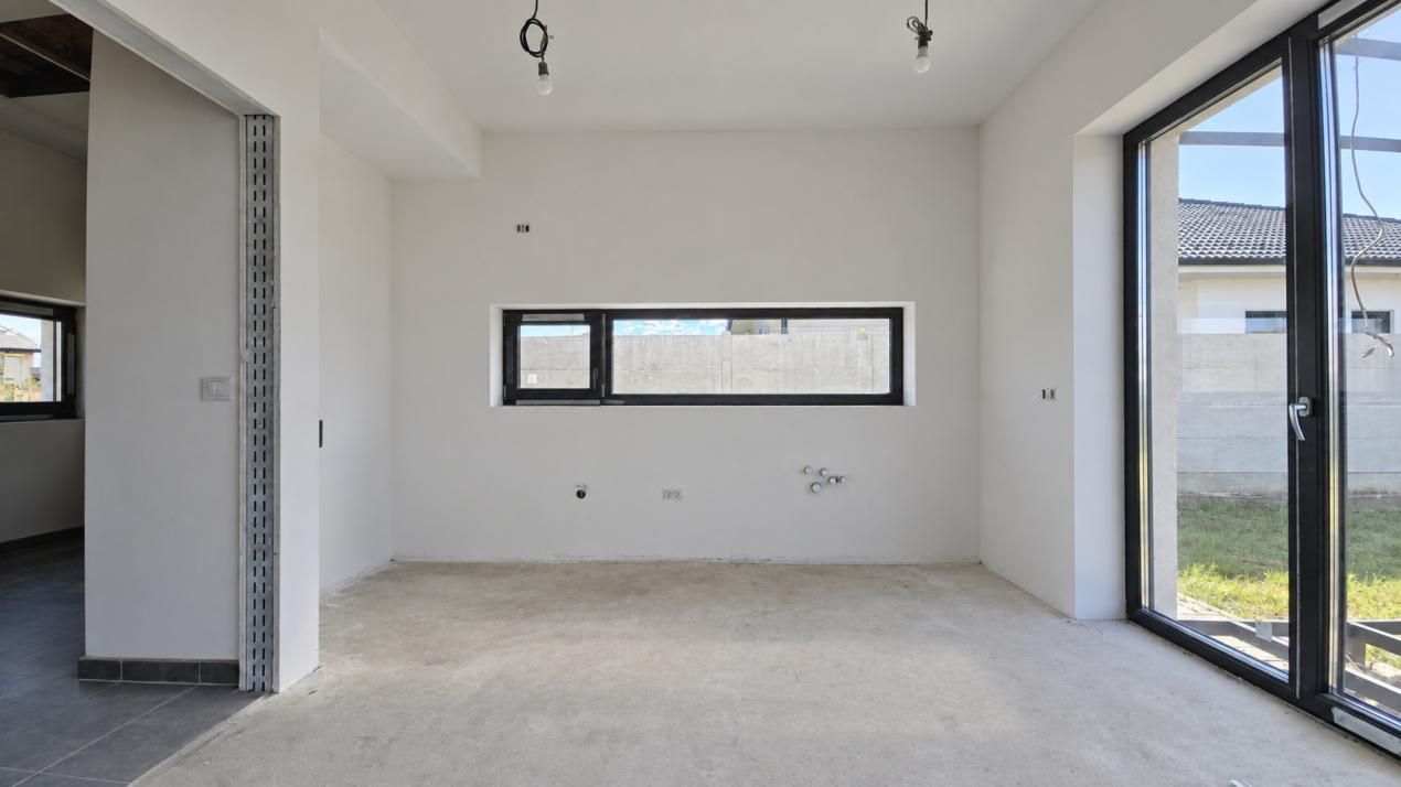 Casă cu 5 camere de vânzare în Central, Cristian – fotografia 14 din 26