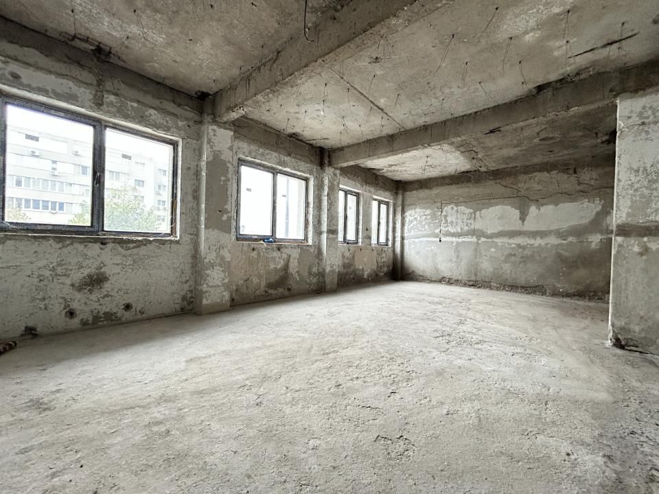 Spațiu comercial cu 30 camere de vânzare în Central, Popești-Leordeni – fotografia 11 din 14