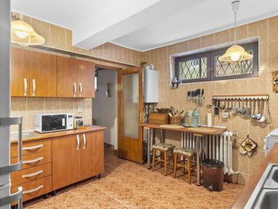 Casă cu 8 camere de vânzare în Zamora, Bușteni – fotografia 5 din 20