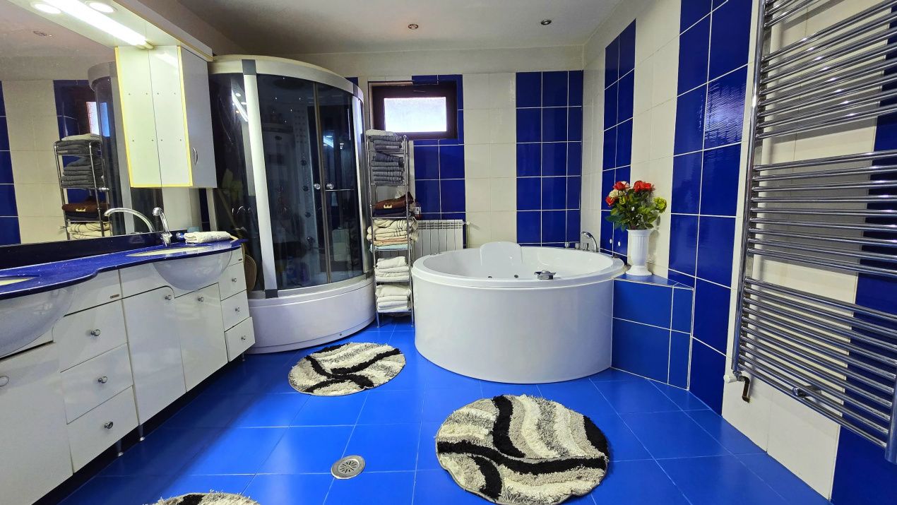 Casă cu 8 camere de vânzare în Central, Afumați – fotografia 40 din 91