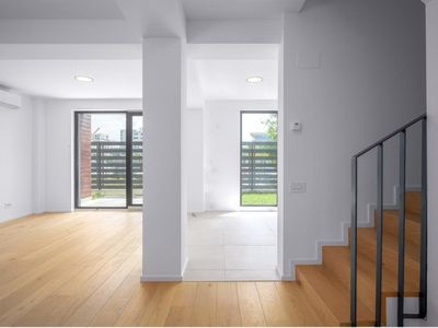 Casă cu 5 camere de vânzare în Pipera, București – fotografia 3 din 26