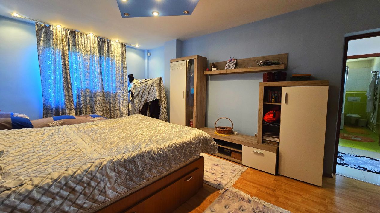 Casă cu 8 camere de vânzare în Central, Afumați – fotografia 51 din 91