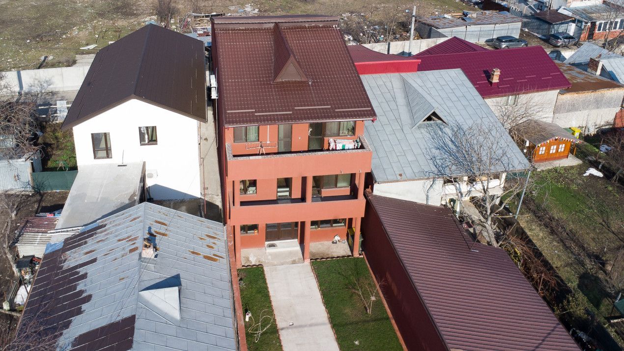 Casă cu 8 camere de vânzare în Est, Voluntari – fotografia 12 din 65