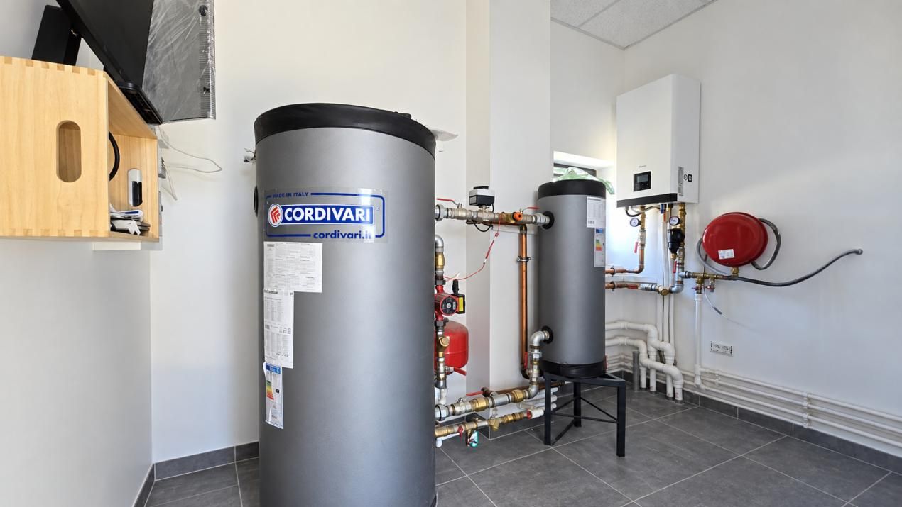 Casă cu 5 camere de vânzare în Central, Cristian – fotografia 15 din 26