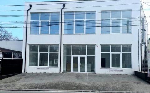 Spațiu comercial cu 2 camere de închiriat în Casa de Cultura, Constanța