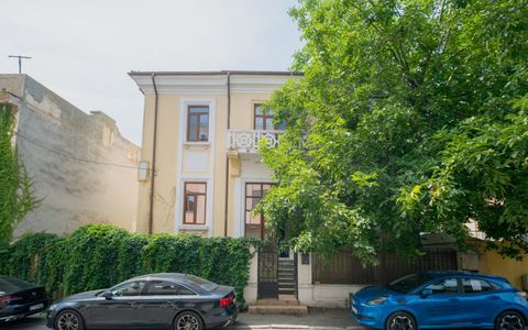 Casă cu 16 camere de vânzare în Peninsula, Constanța