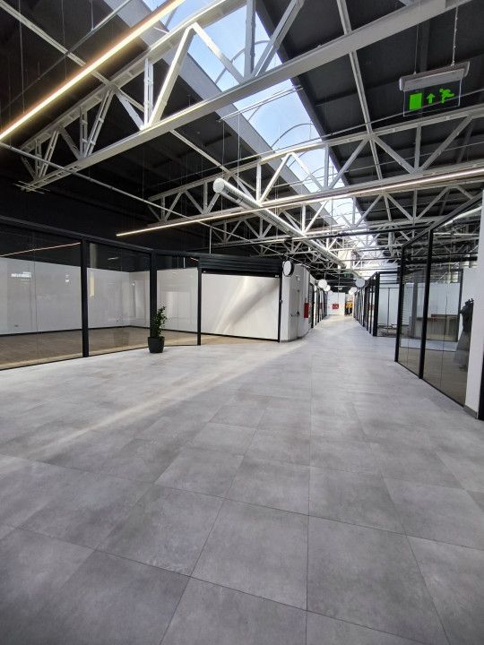 Spațiu comercial cu 13 camere de închiriat în Bartolomeu, Brașov – fotografia 1 din 16