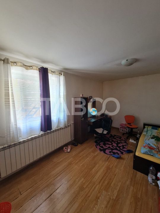 Casă cu 4 camere de vânzare în Sebeș – fotografia 3 din 10