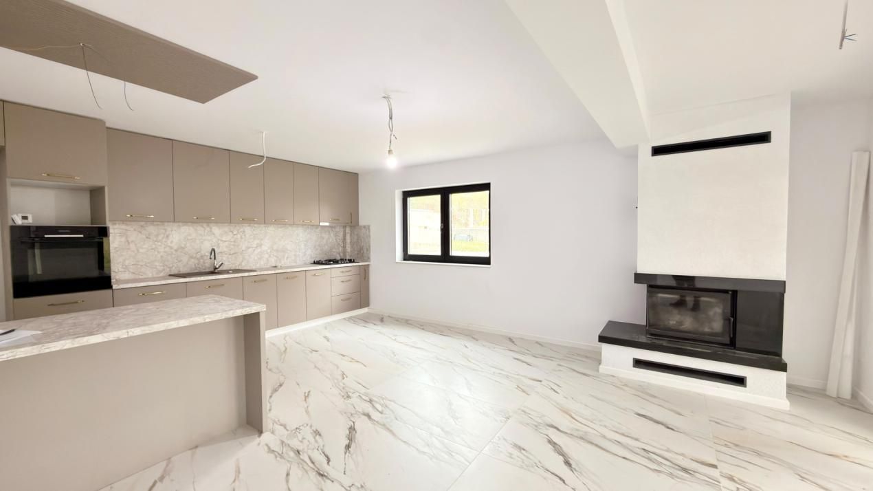 Casă cu 4 camere de vânzare în Sud-Vest, Cisnadioara – fotografia 5 din 25