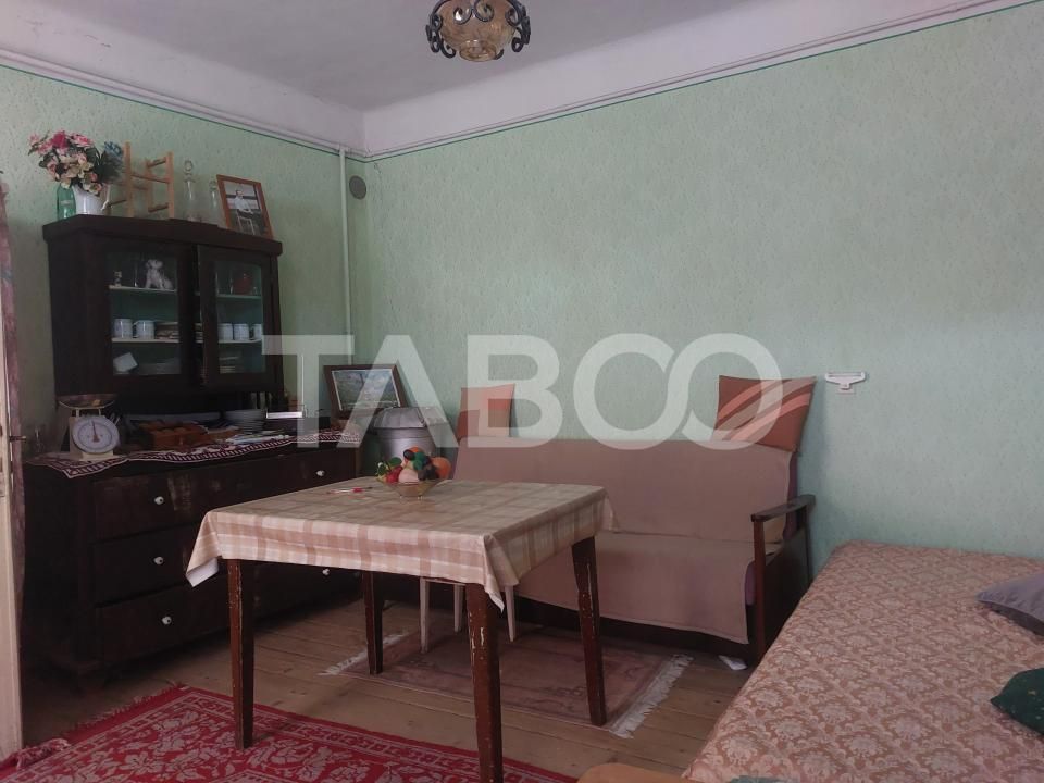 Casă cu 4 camere de vânzare în Cisnădie – fotografia 15 din 25