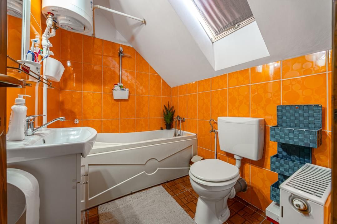 Casă cu 7 camere de vânzare în Simeria, Sfântu Gheorghe – fotografia 9 din 21