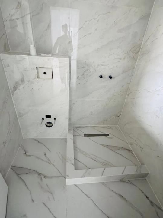 Casă cu 4 camere de vânzare în Central, Tunari – fotografia 10 din 12