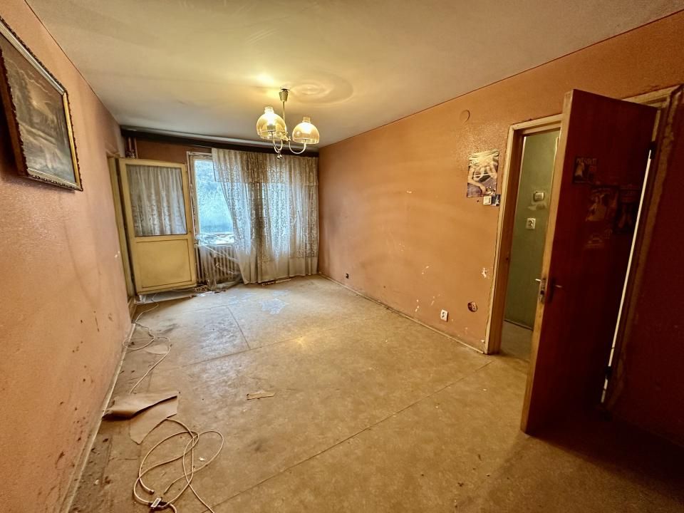 Apartament cu 4 camere de vânzare în Rahova, București – fotografia 1 din 9