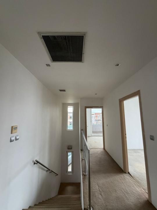 Casă cu 4 camere de vânzare în Central, Tunari – fotografia 7 din 25
