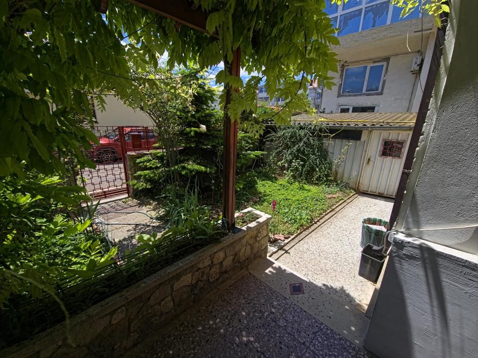 Casă cu 6 camere de vânzare în Faleza Nord, Constanța – fotografia 20 din 23