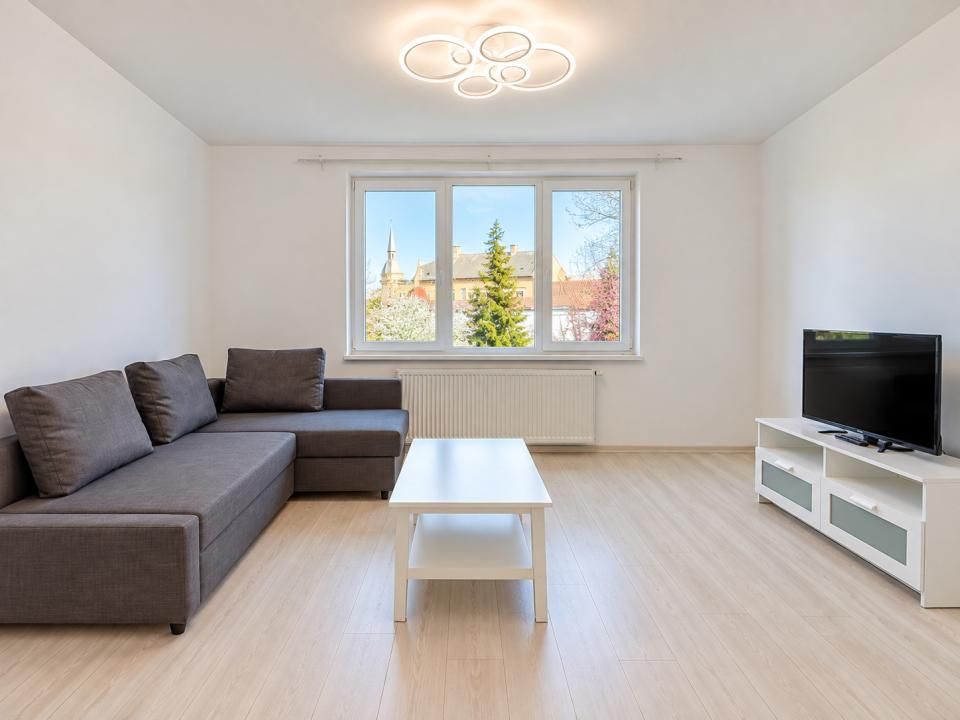 Apartament cu 2 camere de închiriat în Centrul Istoric, Brașov – fotografia 1 din 12