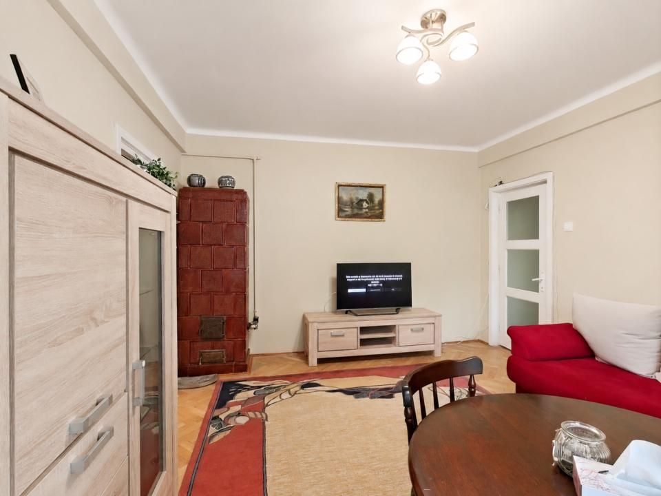 Apartament cu 2 camere de închiriat în Central, Brașov – fotografia 3 din 13