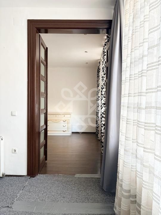 Apartament cu 2 camere de vânzare în Central, Oradea – fotografia 4 din 18