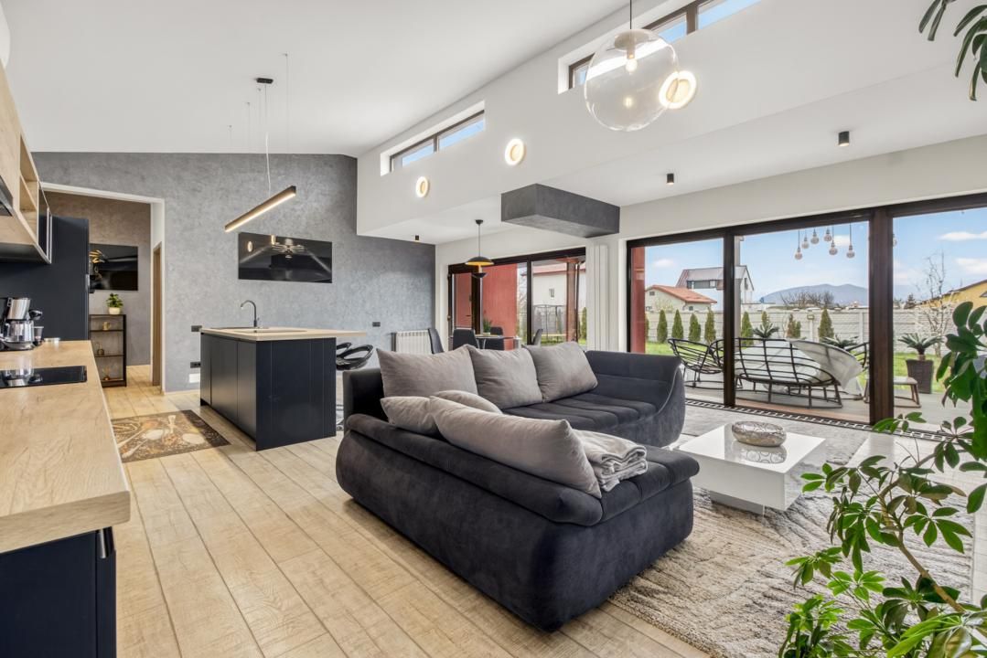 Casă cu 3 camere de închiriat în Stupini, Brașov – fotografia 3 din 18
