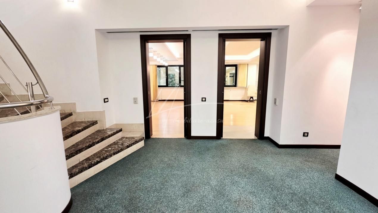 Casă cu 6 camere de închiriat în Unirii, București – fotografia 35 din 37