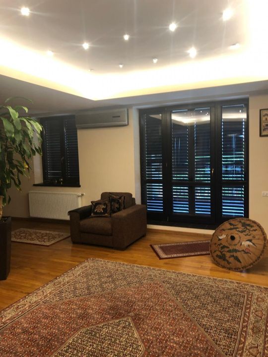 Casă cu 13 camere de vânzare în Exterior Est, Crevedia – fotografia 28 din 54