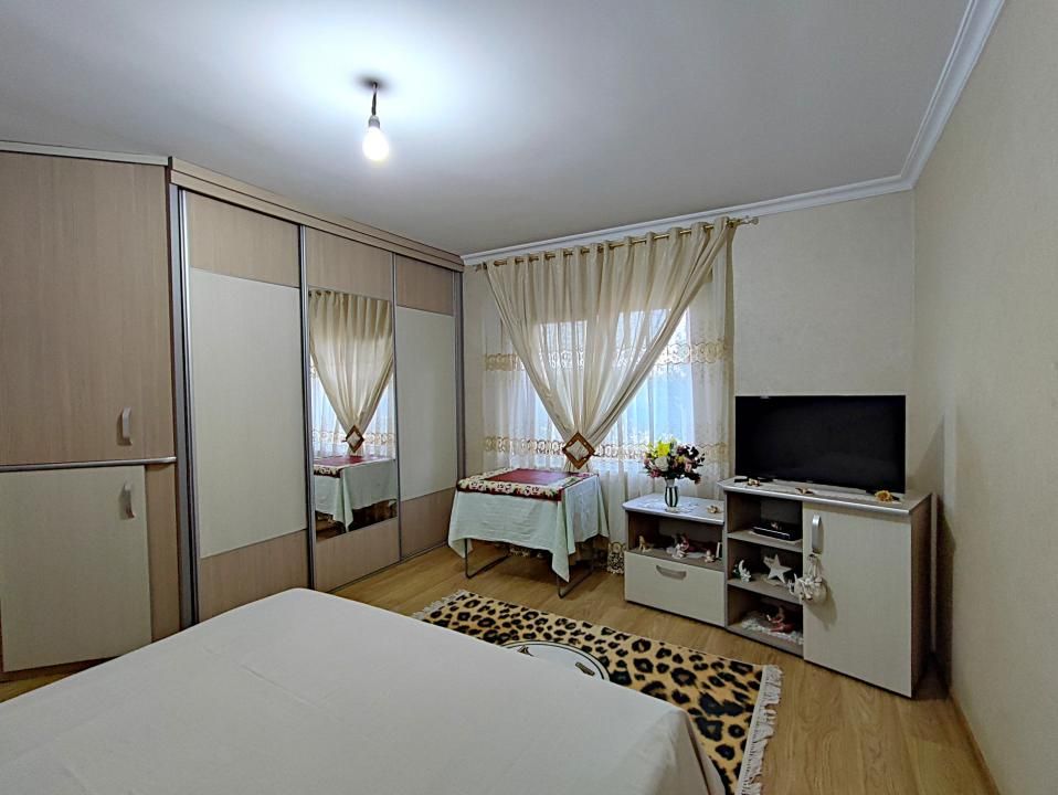 Casă cu 5 camere de vânzare în Valu lui Traian – fotografia 9 din 29