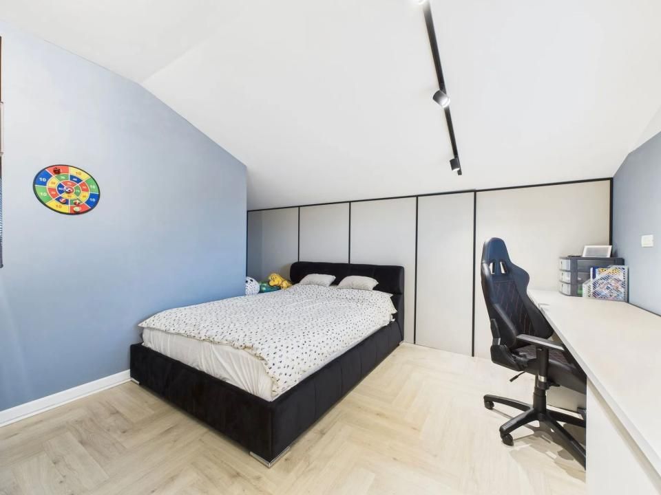 Casă cu 5 camere de vânzare în Vest, Otopeni – fotografia 33 din 40