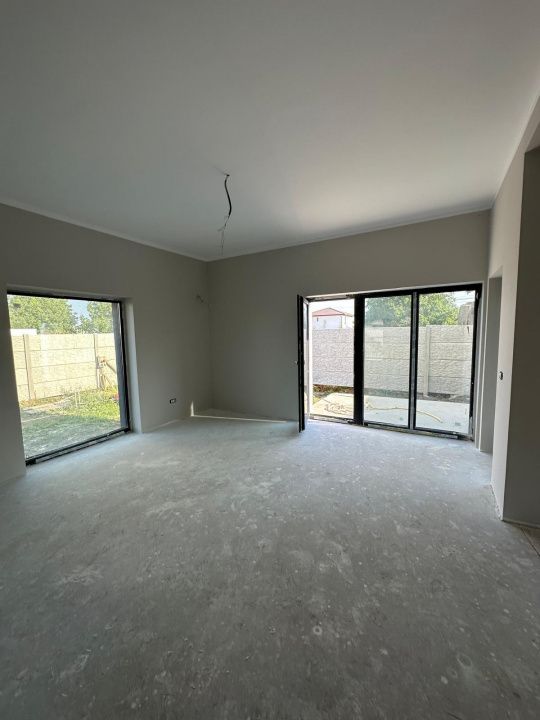 Casă cu 4 camere de vânzare în Central, Tunari – fotografia 13 din 14