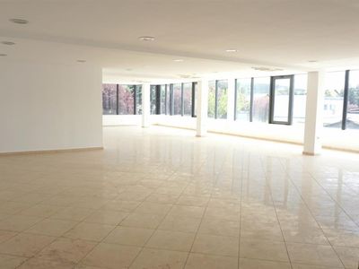 Spațiu comercial cu 1 cameră de închiriat în Cartierul Traian, Râmnicu Vâlcea – fotografia 5 din 14