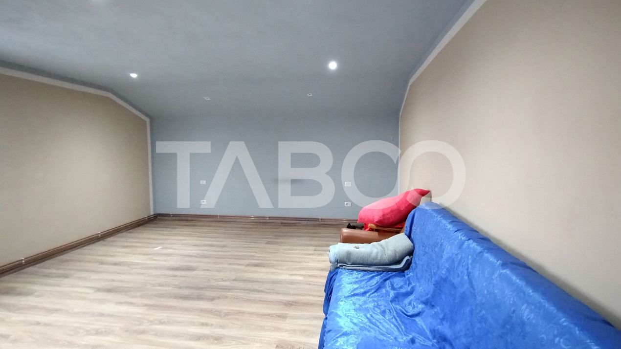 Casă cu 10 camere de vânzare în Rausor – fotografia 21 din 24
