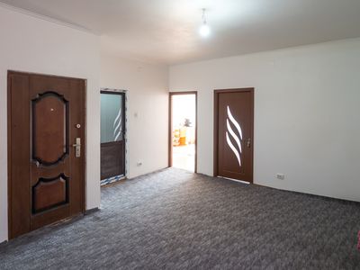 Casă cu 8 camere de vânzare în Est, Voluntari – fotografia 5 din 65