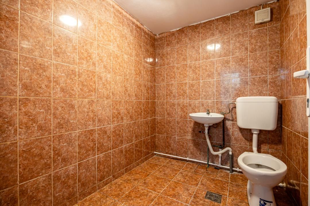 Casă cu 5 camere de vânzare în Noua, Brașov – fotografia 19 din 27