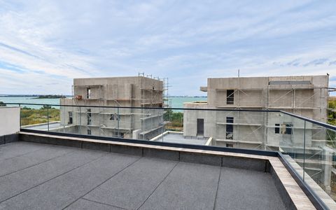 Casă cu 4 camere de vânzare în Sud, Ovidiu