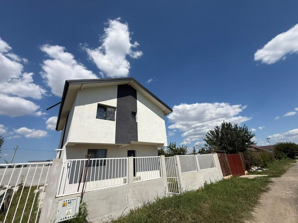 Casă cu 4 camere de vânzare în Sud, Berceni – fotografia 27 din 30