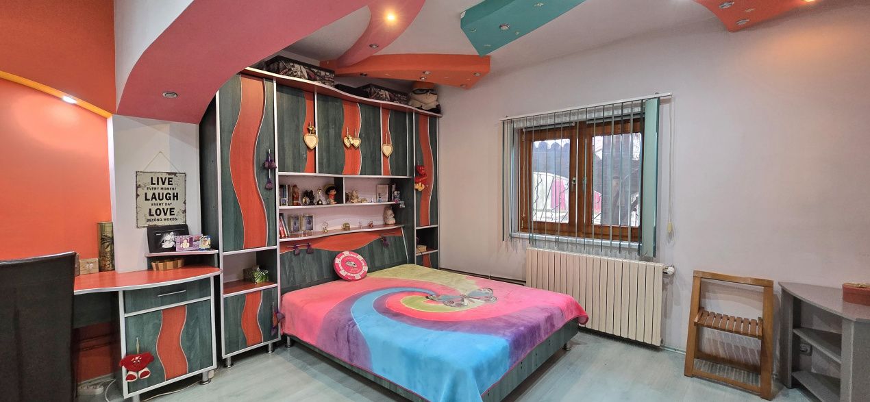 Casă cu 17 camere de vânzare în Central, Eforie Nord – fotografia 27 din 36