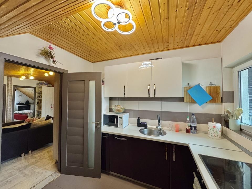 Casă cu 7 camere de vânzare în Tineretului, Sibiu – fotografia 17 din 21