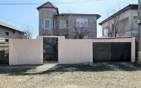 Casă cu 6 camere de vânzare în Km 5, Constanța