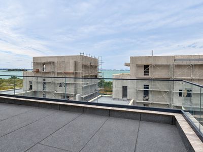 Casă cu 4 camere de vânzare în Sud, Ovidiu – fotografia 3 din 8
